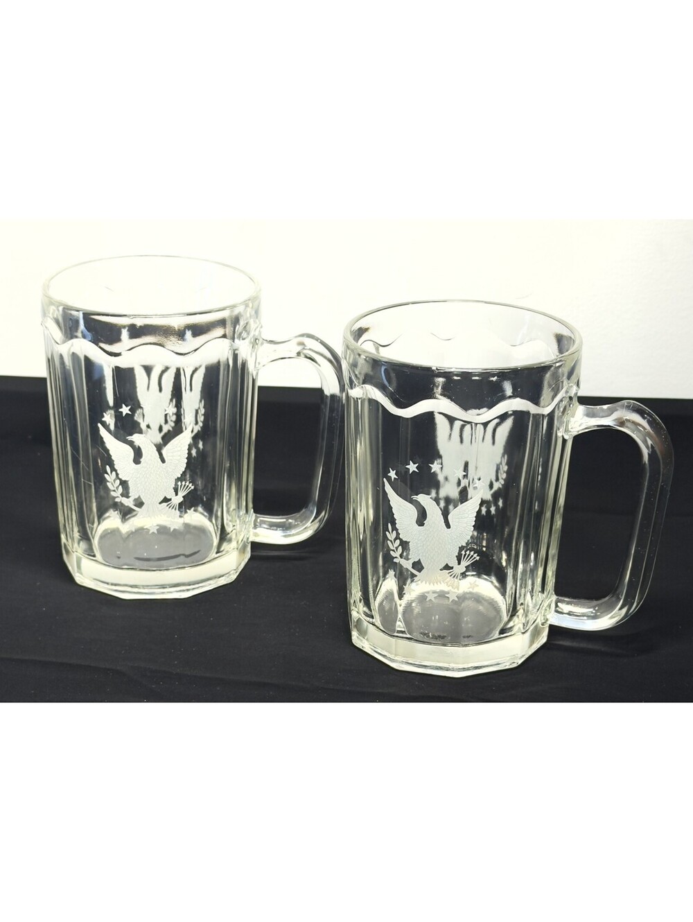 2 Vintage Great Seal of the USA Frost Bald Eagle Logo 20oz Panel glass Beer mugs